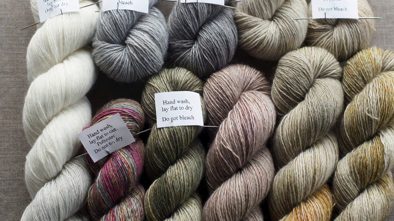 What Is Wool Blend? Types, Pros, Cons & Care | Sullivans International ...