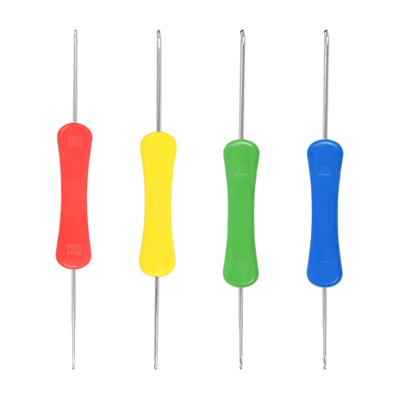 Set de ganchillos de doble punta, 4 piezas plata con mangos ergonómicos de colores